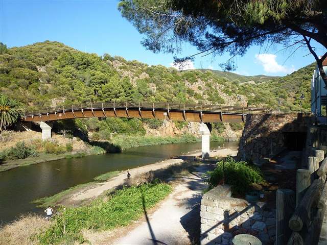 Le terme di Casteldoria e il ponte in legno sul Coghinas